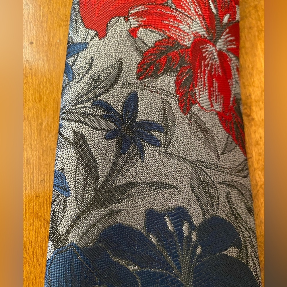 Vtg Oscar De La Renta Studio Mens Poly/Silk Tie Necktie Gray Red Blue Fl…